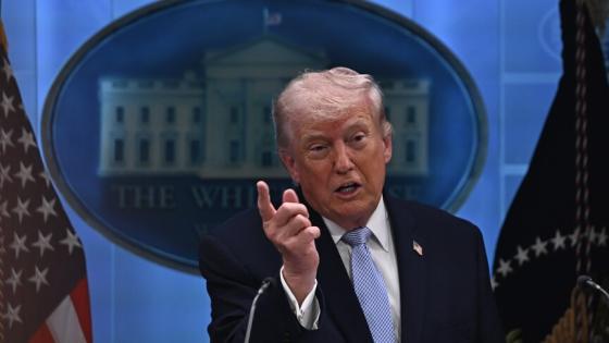 الرئيس الأمريكي دونالد ترامب