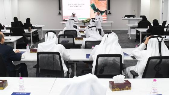 جانب من الجلسة النقاشية