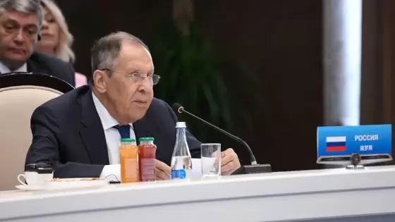 وزير الخارجية الروسي سيرغي لافروف