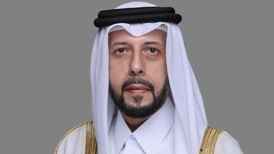 سعادة السيد منصور بن إبراهيم آل محمود وزير الصحة العامة