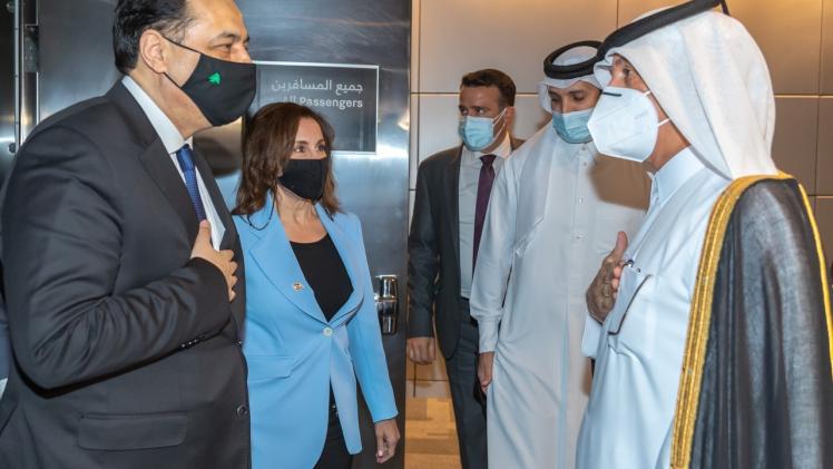 سعادة السيد سلطان بن سعد المريخي وزير الدولة للشؤون الخارجية يستقبل د. دياب