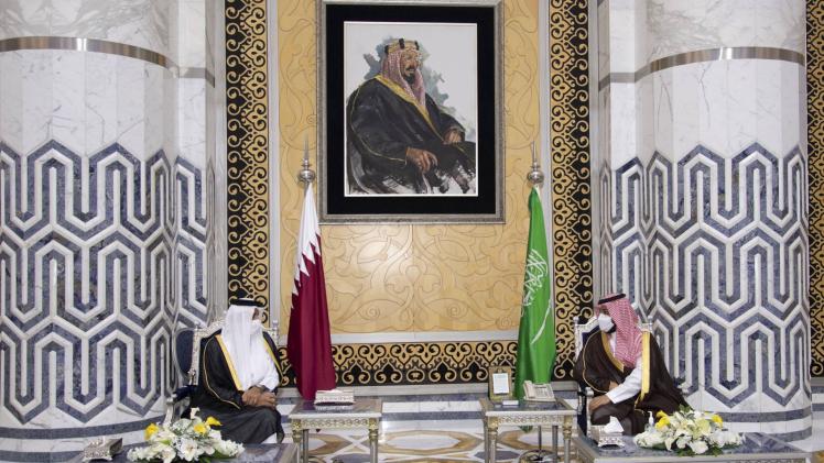جانب من جلسة المباحثات التي عقدها صاحب السمو