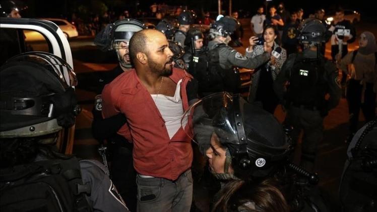 اعتداء قوات الاحتلال الإسرائيلي على أهالي الشيخ جراح بالقدس المحتلة