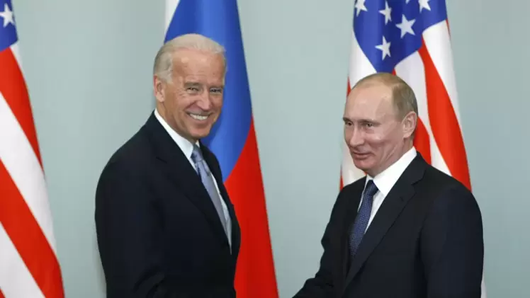 الرئيسين الأمريكي جو بايدن، والروسي فلاديمير بوتين