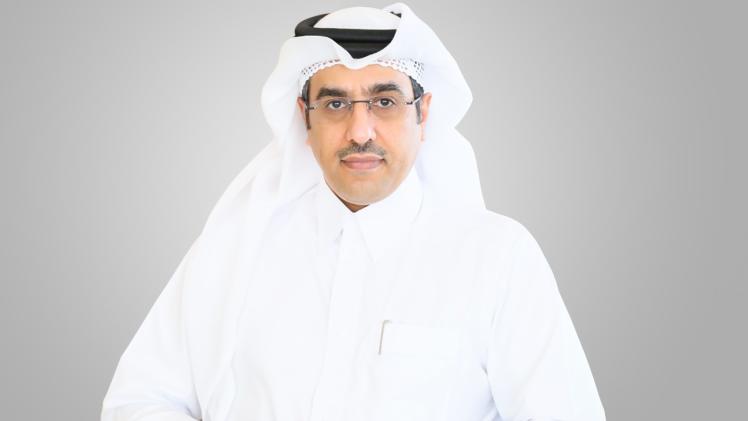 سعادة الدكتور علي بن صميخ المري وزير العمل