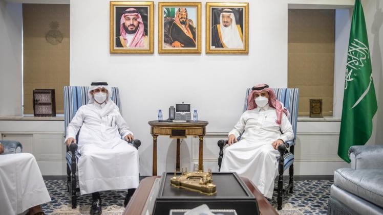 وكيل وزارة الخارجية السعودية يجتمع مع القائم بالأعمال القطري