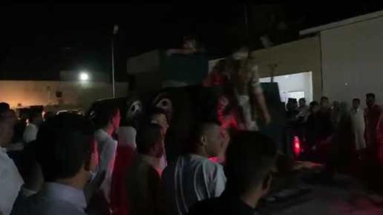 الأهالي يتجمهرون بعد الحدث في شمالي العراق