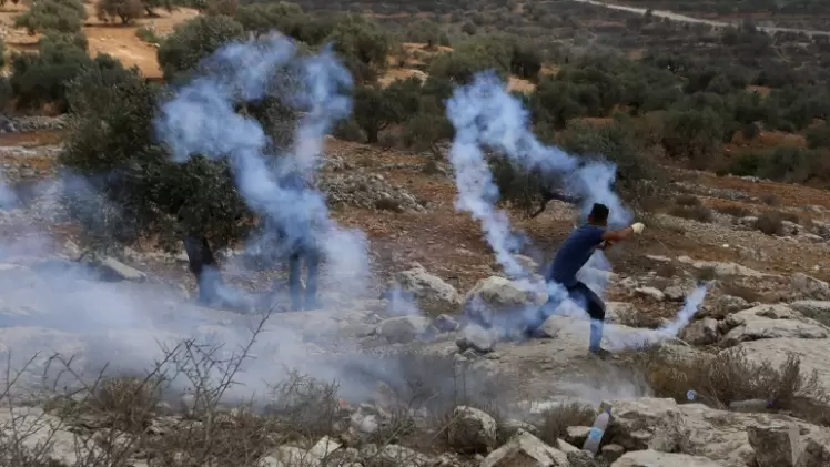 اعتداء الاحتلال على الفلسطينيين في الضفة الغريبة