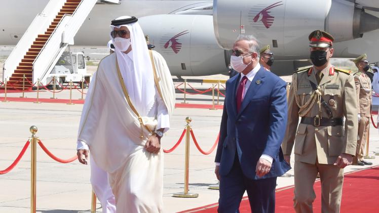 اللحظات الأولى لوصول حضرة صاحب السمو أمير البلاد المفدى بغداد