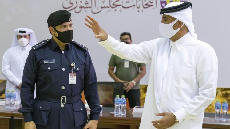 معالي الشيخ خالد بن خليفة آل ثاني خلال الجولة التفقدية