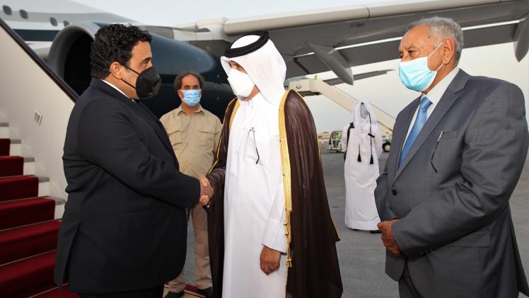 وزير الدولة للشؤون الخارجية خلال استقباله سعادة الدكتور المنفي