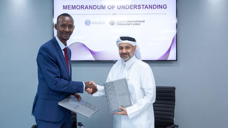 جانب من توقيع مذكرة التفاهم