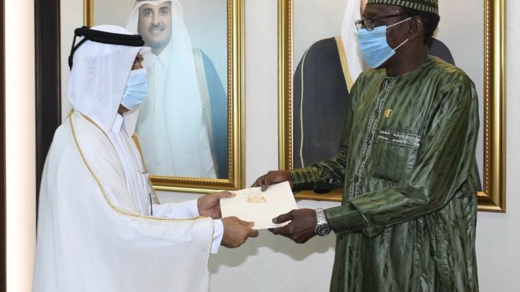 جانب من تسلُم أوراق الاعتماد