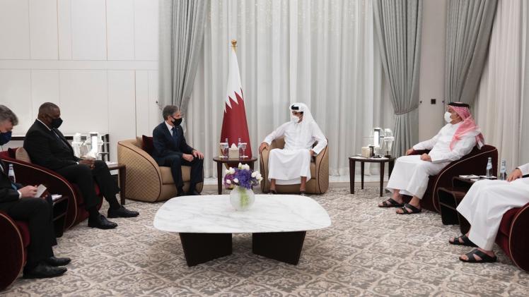 حضرة صاحب السمو خلال استقباله الوزيرين الأمريكيين