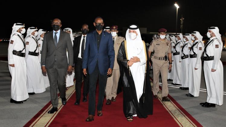 جانب من مغادرة الرئيس الرواندي