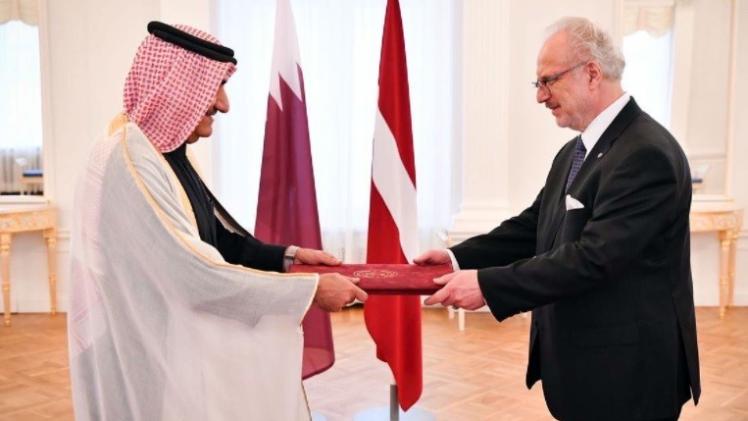 جانب من تسليم اوراق اعتماد سعادة السفير عبد الله فخرو