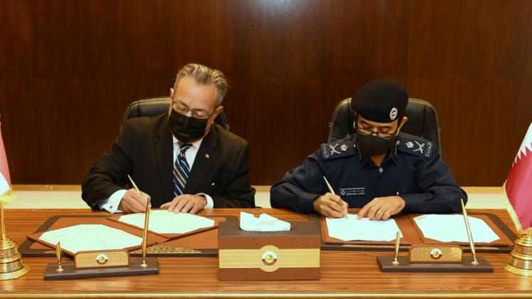 خلال توقيع الاتفاقية