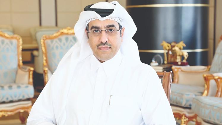 سعادة الدكتور علي بن صميخ المري وزير العمل