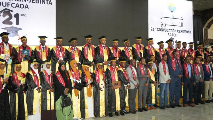 خلال تكريم الطلاب الأوائل