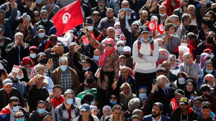 جانب من المظاهرات في تونس