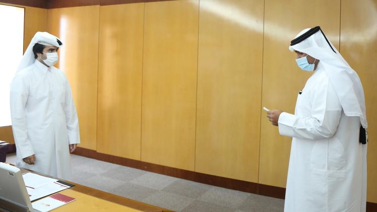 خلال أداء اليمين القانونية لأحد الوسطاء