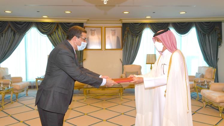 خلال تسلم اوراق اعتماد السفير اليمني