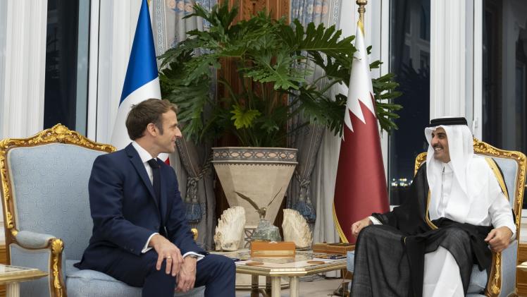 حضرة صاحب السمو الشيخ تميم بن حمد آل ثاني أمير البلاد المفدى والرئيس الفرنسي