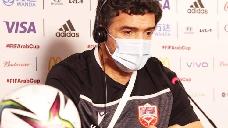 البرتغالي هيليو سوزا مدرب المنتخب البحريني