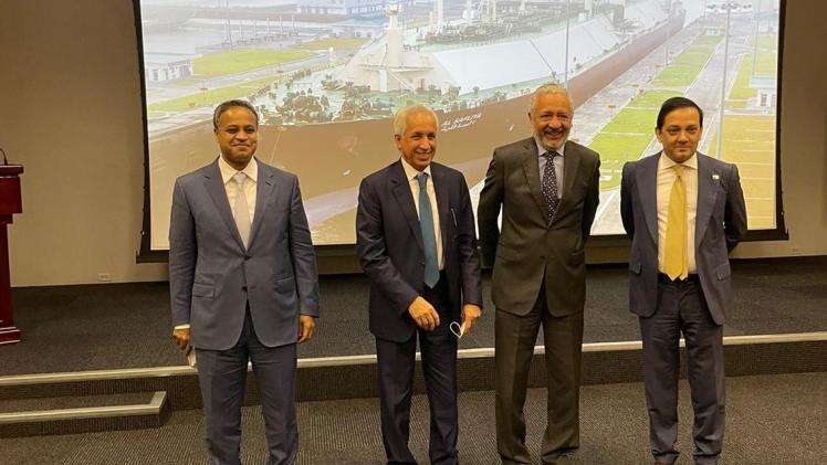 جانب من الزيارة