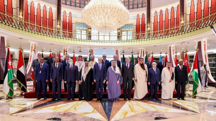 المشاركون في الاجتماع