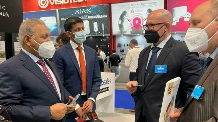 جانب من الزيارة