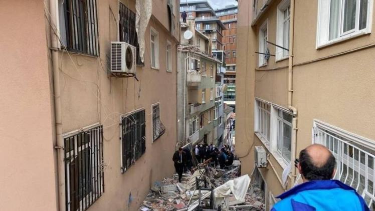 انهيار المبنى المبنى المكون من 3 طوابق