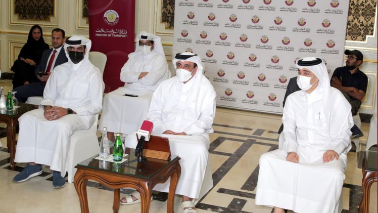 وزير المواصلات خلال تدشين لموقع الجديد