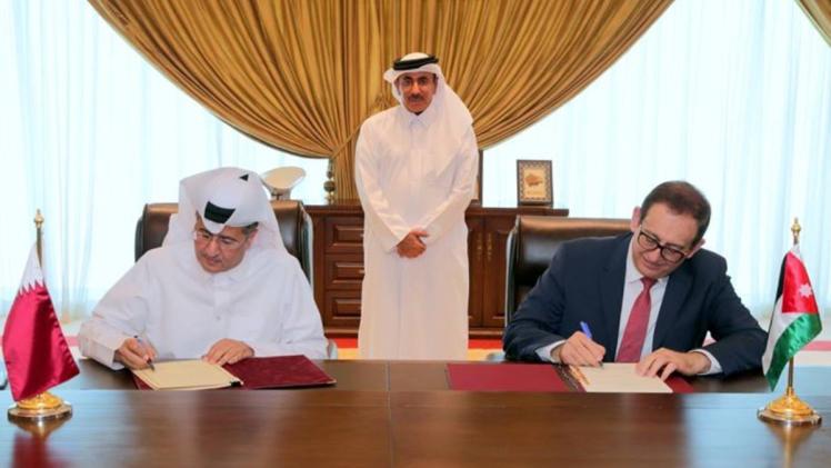 خلال توقيع الاتفاقية