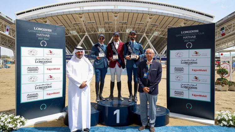 جانب من توزيع الجوائز