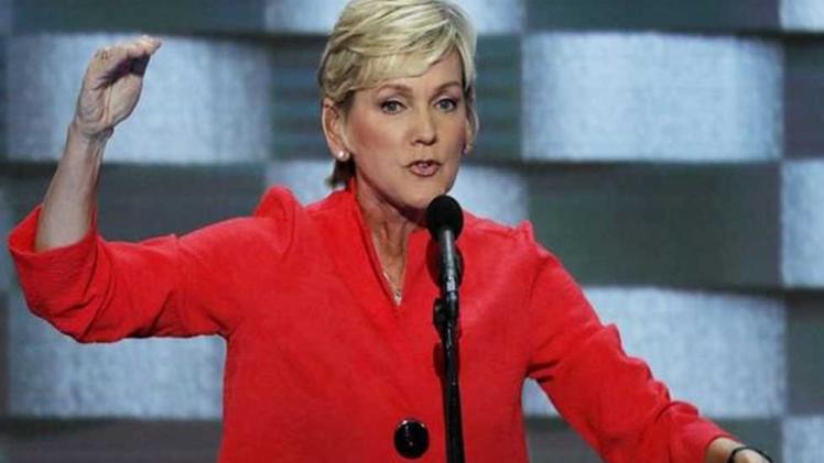 جينيفر غرانهولم وزيرة الطاقة الأمريكية