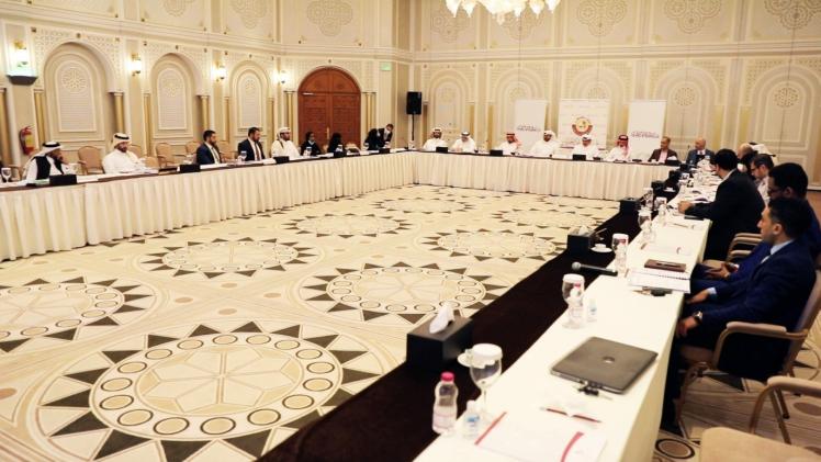 جانب من ورشة العمل الفنية