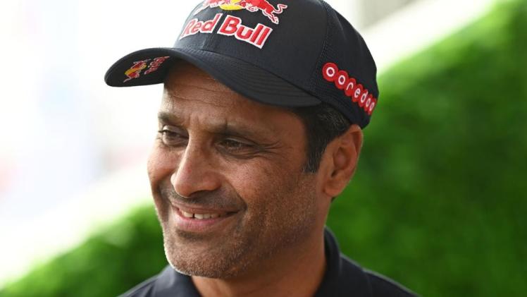 السائق القطري ناصر صالح العطية