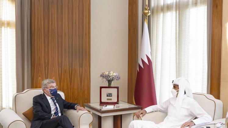 جانب من لقاء سمو الأمير برئيس اللجنة الأولمبية الدولية