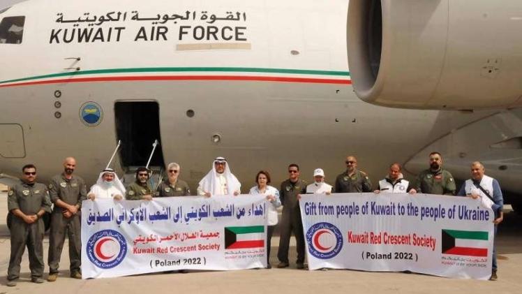 طائرة المساعدات الكويتية