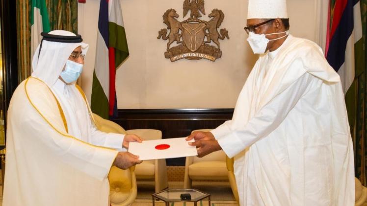 جانب من تسليم الرسالة الخطية