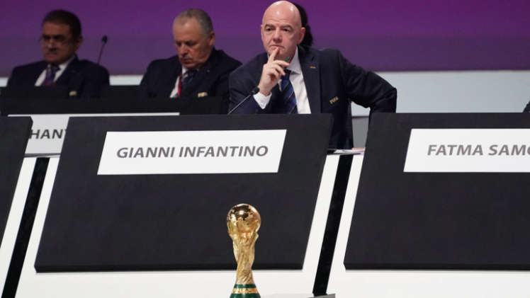 رئيس الاتحاد الدولي لكرة القدم جياني إنفانتينو