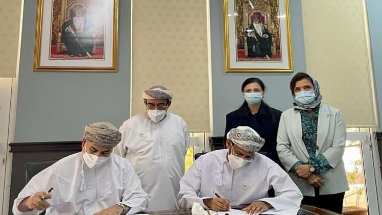 جانب من توقيع مذكرة التفاهم