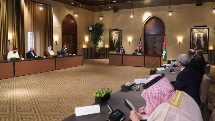 جانب من لقاء ملك الأردن بوزراء الخارجية العرب