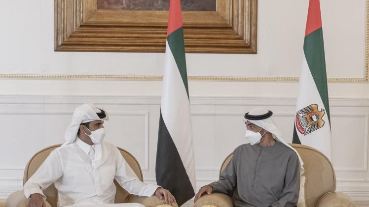 سمو الأمير يقدم واجب العزاء