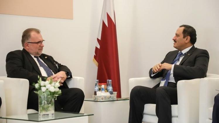 جانب من الاجتماعات