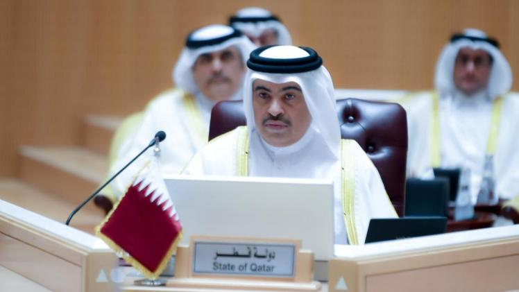 سعادة السيد علي بن أحمد الكواري وزير المالية خلال مشاركته في الاجتماع