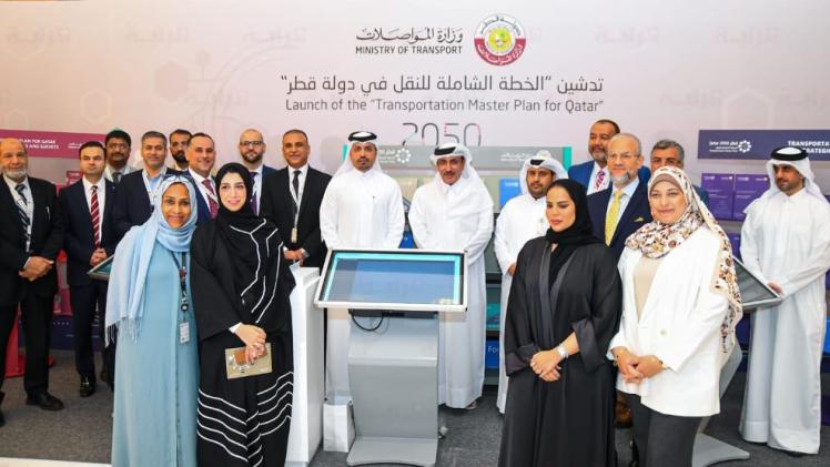 سعادة وزير امواصلات خلال تدشين الخطة الشاملة للنقل