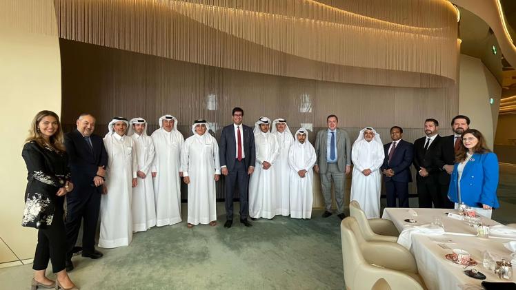 جانب من لقاء الرابطة مع الوفد البريطاني