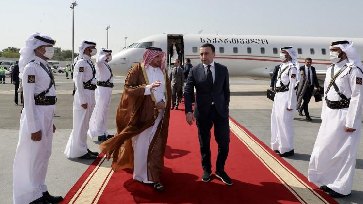 خلال وصول رئيس وزراء جورجيا إلى مطار حمد الدولي